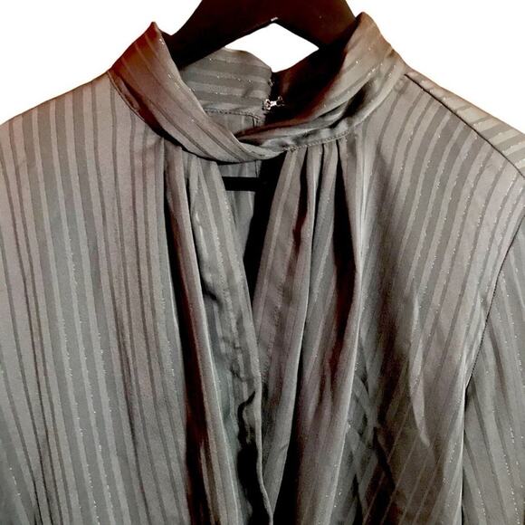 New York & Company High Neck Blouse Gun Metal Romantic Goth Glamcore Top Sz M - Picture 5 of 8